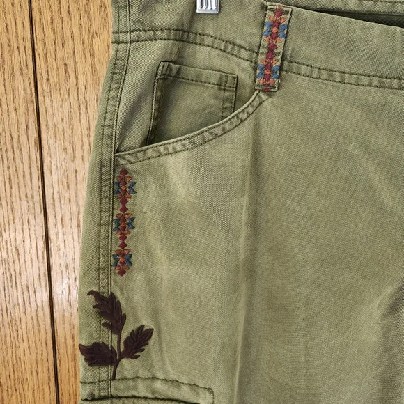 Sundance Remembered Dreams Embroidered Cargo Pants - Picture 4 of 13